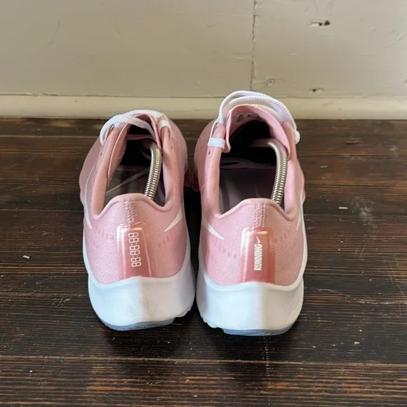 Nike Air Zoom Pegasus 37 Women’s 11 - Picture 2 of 7